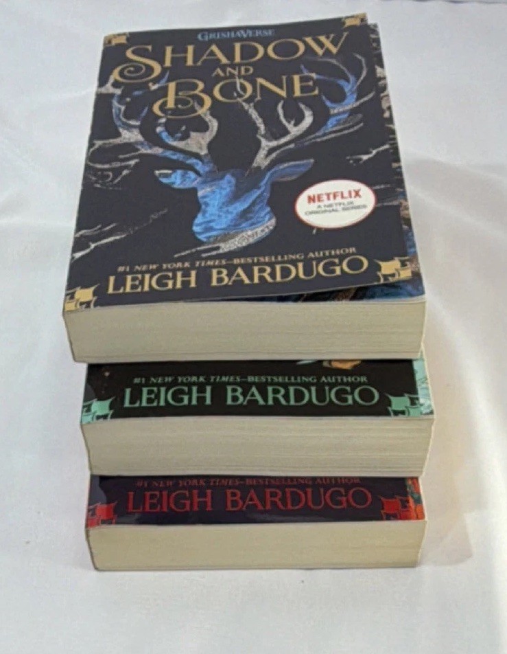 Leigh Bardugo Shadow and Bone Trilogy Box Set Square Fish Grishaverse Fantasy