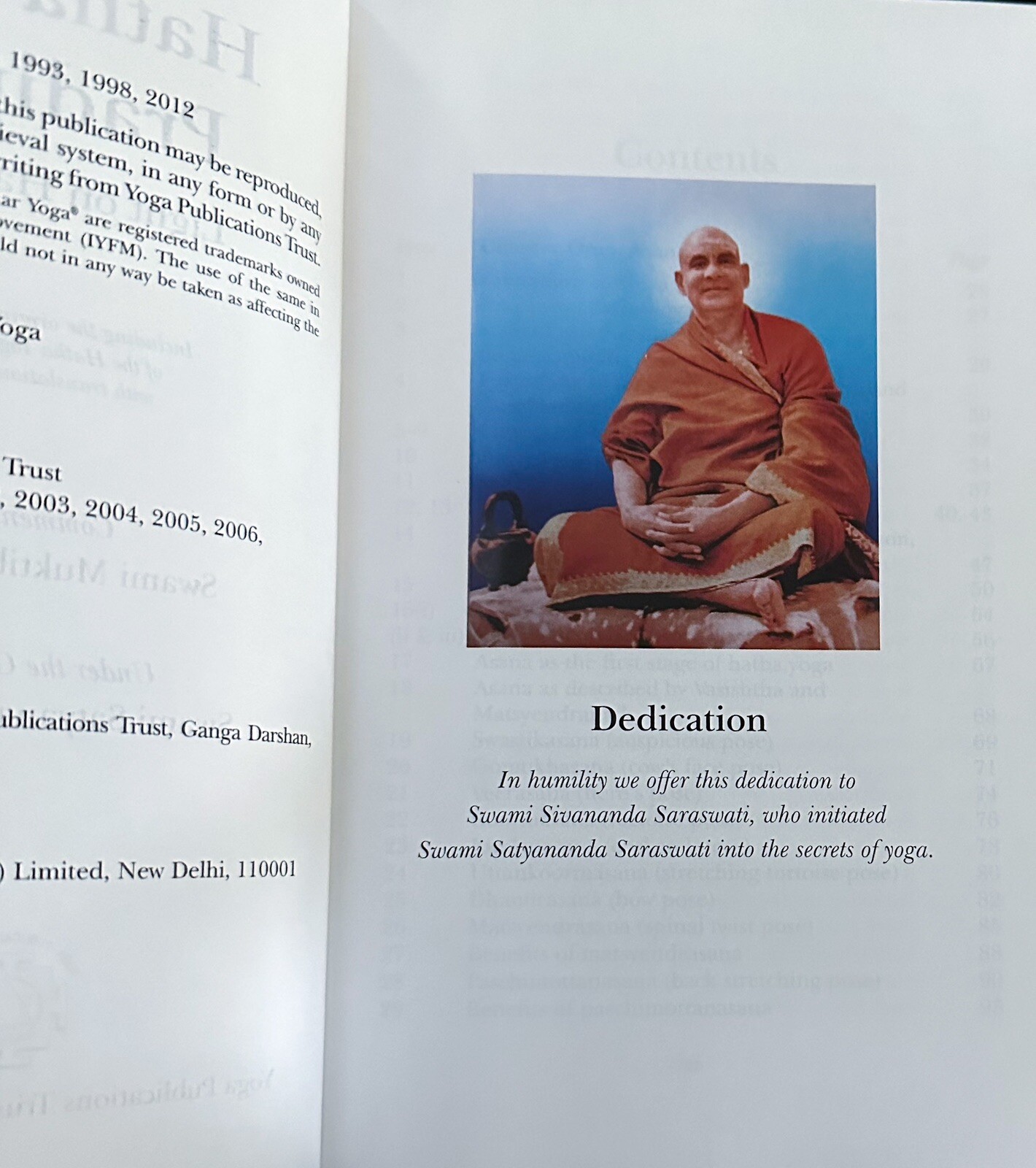 HATHA YOGA PRADIPIKA By Swami Muktibodhananda English & Sanskrit Drawings Text
