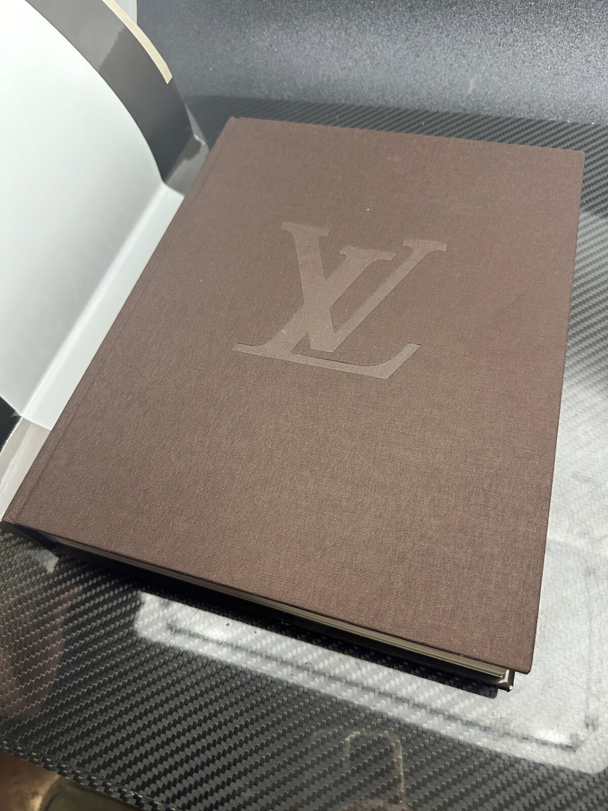Louis Vuitton : The Birth of Modern Luxury by Paul-Gerard Pasols Updated Edition