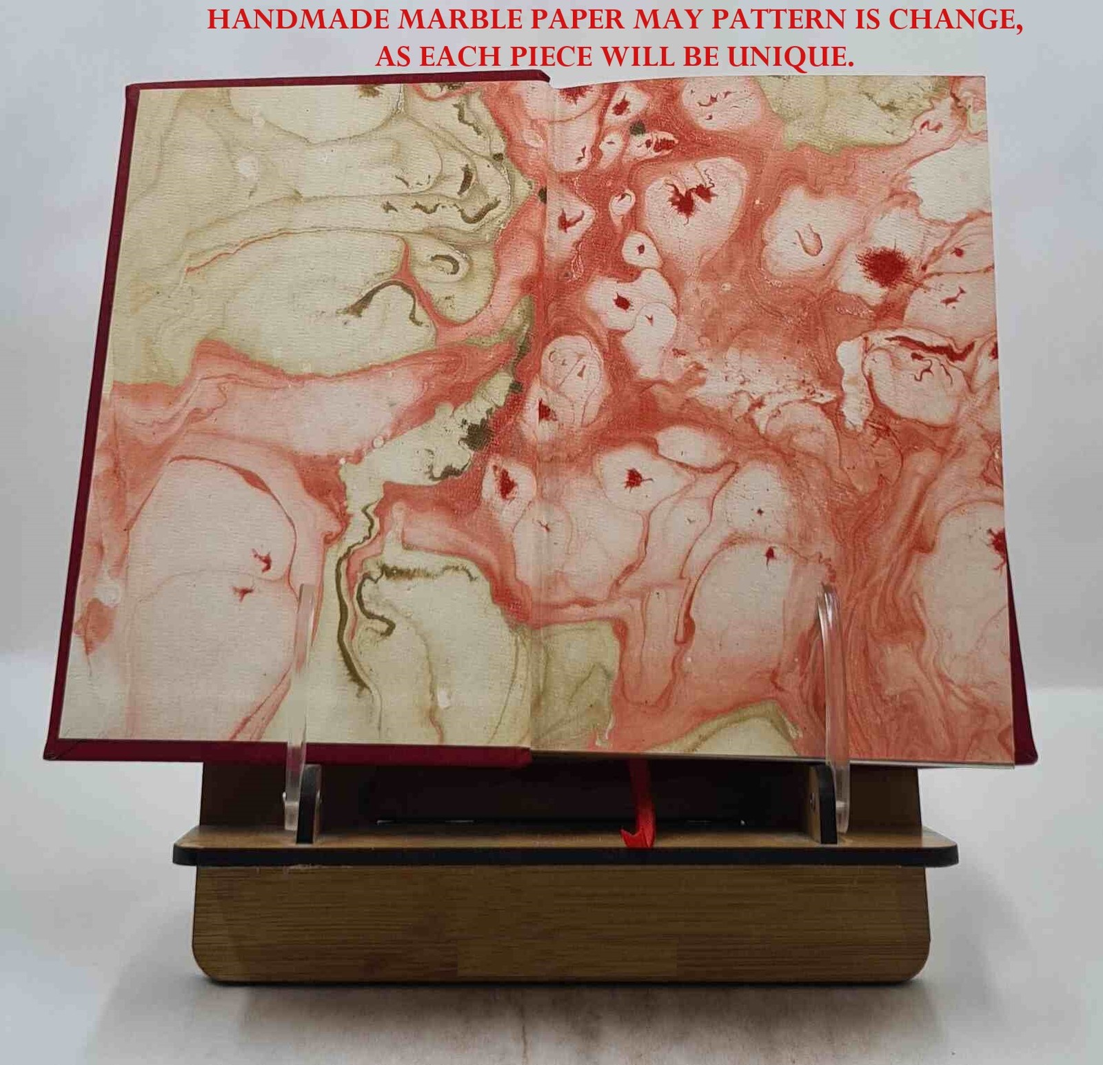 In Pursuit of Happiness: The perfect uplifting romantic [Premium Leather Bound]