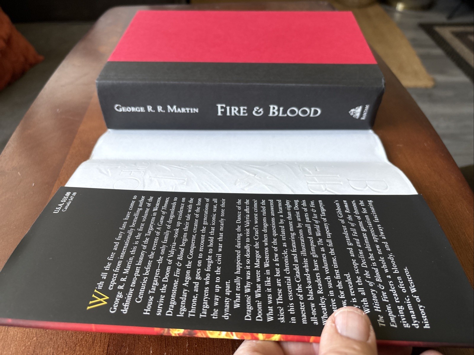 Fire & Blood – George R.R. Martin (2018, HCDJ) Illustrated Stated First Edition