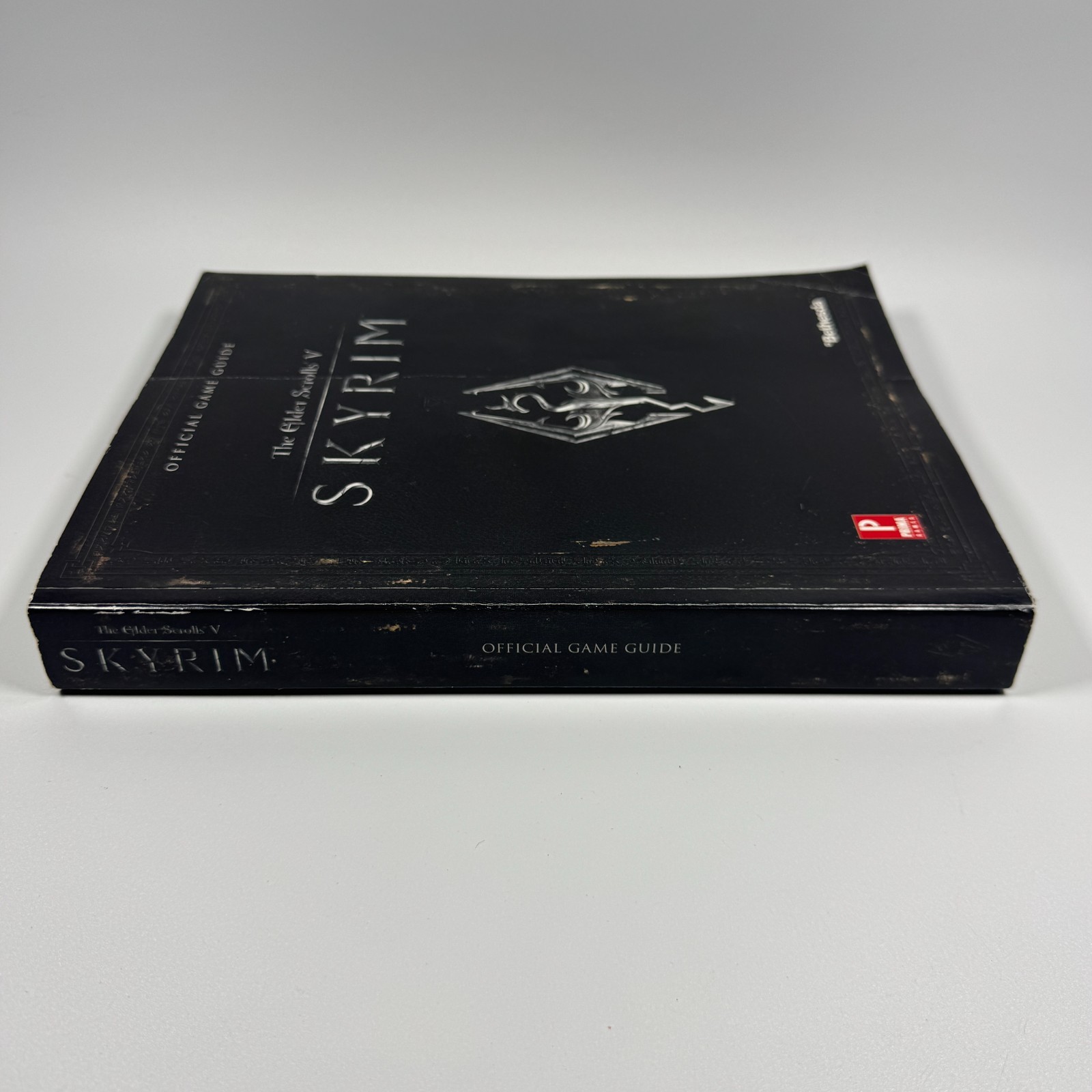 Prima Games Strategy Guide The Elder Scrolls V: Skyrim Official Game Guide 2011