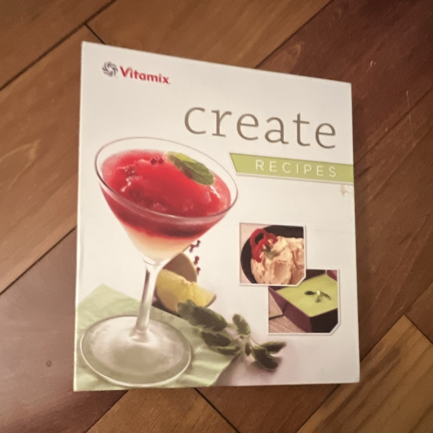 Vitamix Create Recipes Ring/Wire Bound Illustrated Cookbook Binder w/ Guide