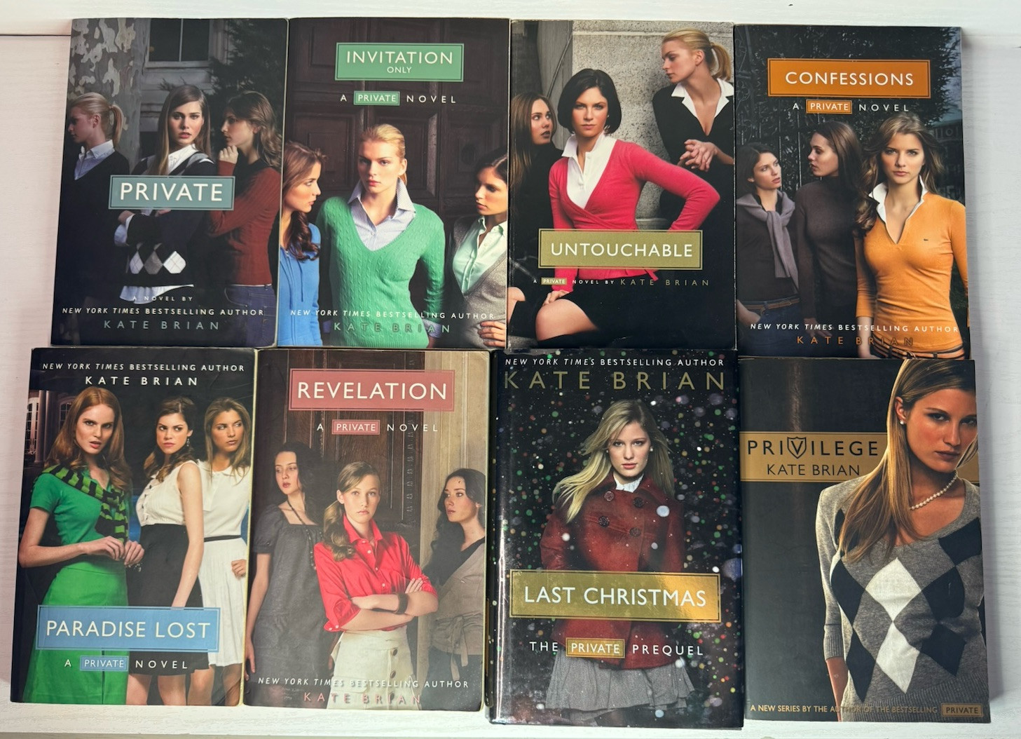 A Private Novel Kate Brian 1,2,3,4,8,9 + Prequel + Privilege Book 1. See Descrip