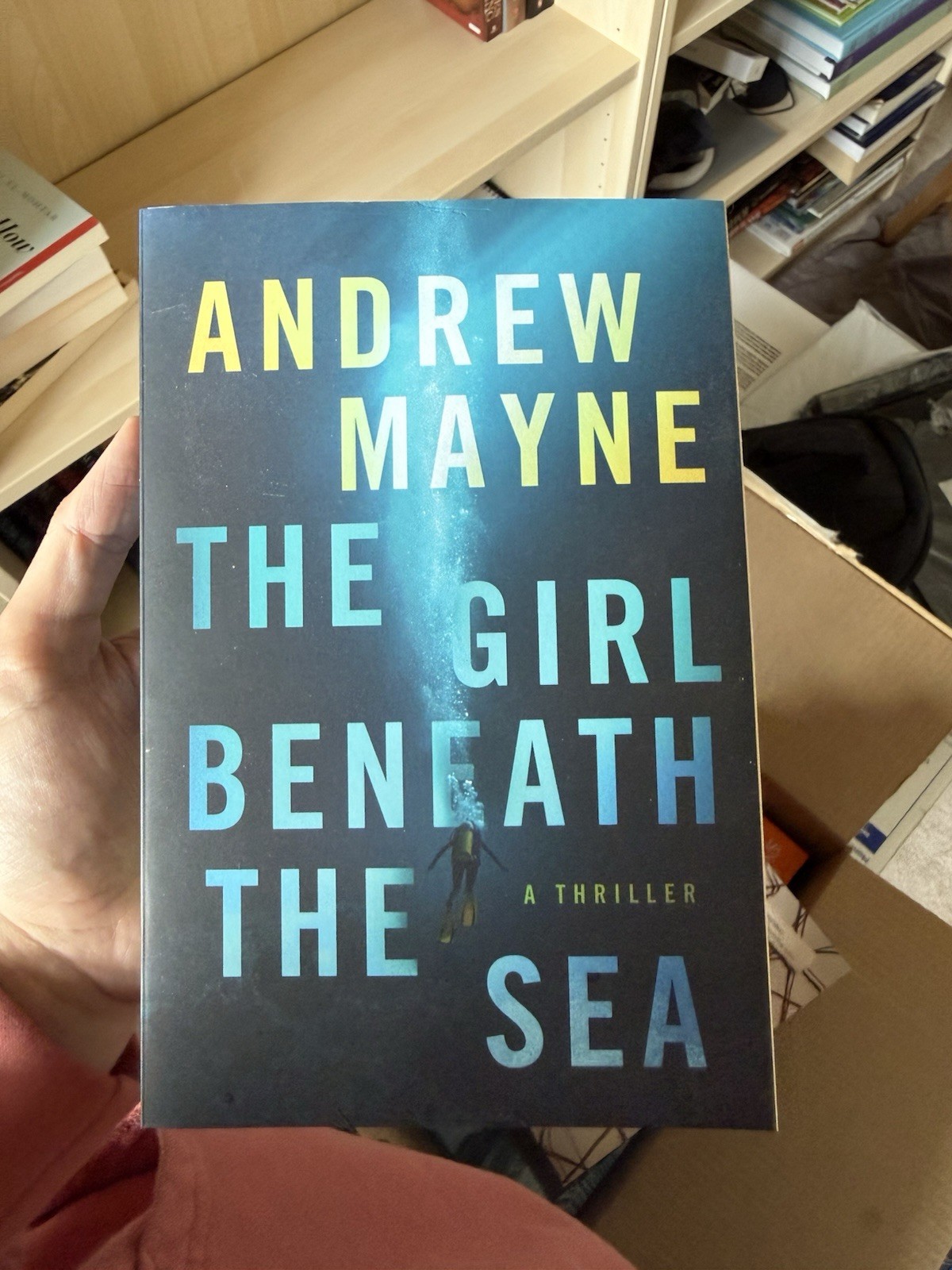 Andrew Mayne The Girl Beneath the Sea Paperback Thriller Young Adults English