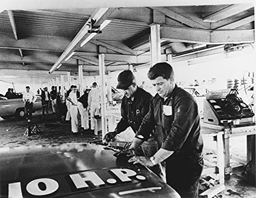 Hard Driving: The Wendell Scott Story (Truth to Power), Donovan, Brian, Excellen