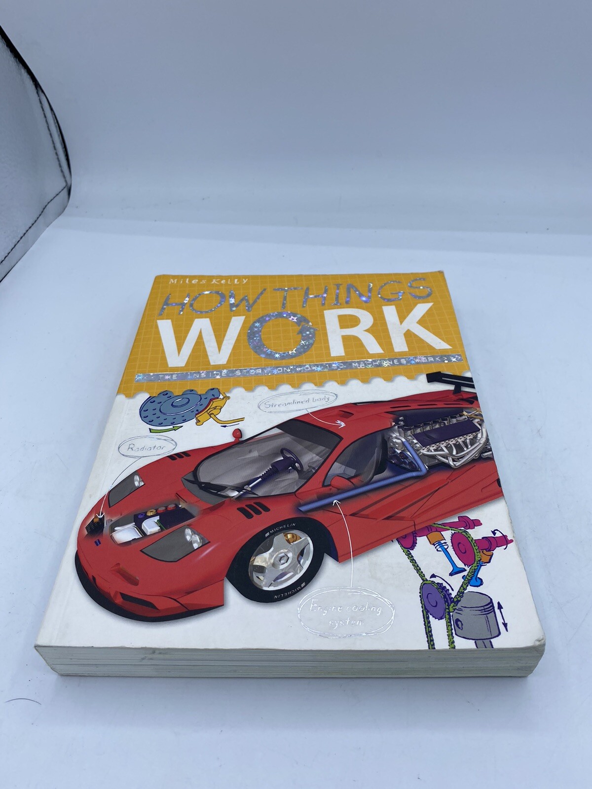 How Things Work By Steve Parker. 9781782097105
