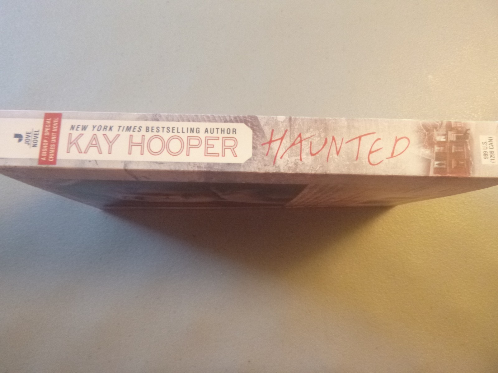 Haunted by Kay Hooper