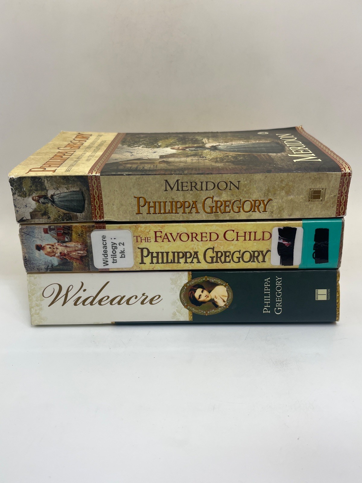 Wideacre Trilogy – Ex Library [Paperback] Philippa Gregory