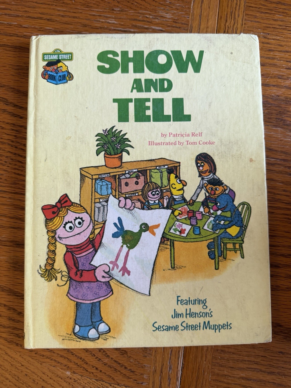 Vintage 1980 Sesame Street Show And Tell Hardcover Book