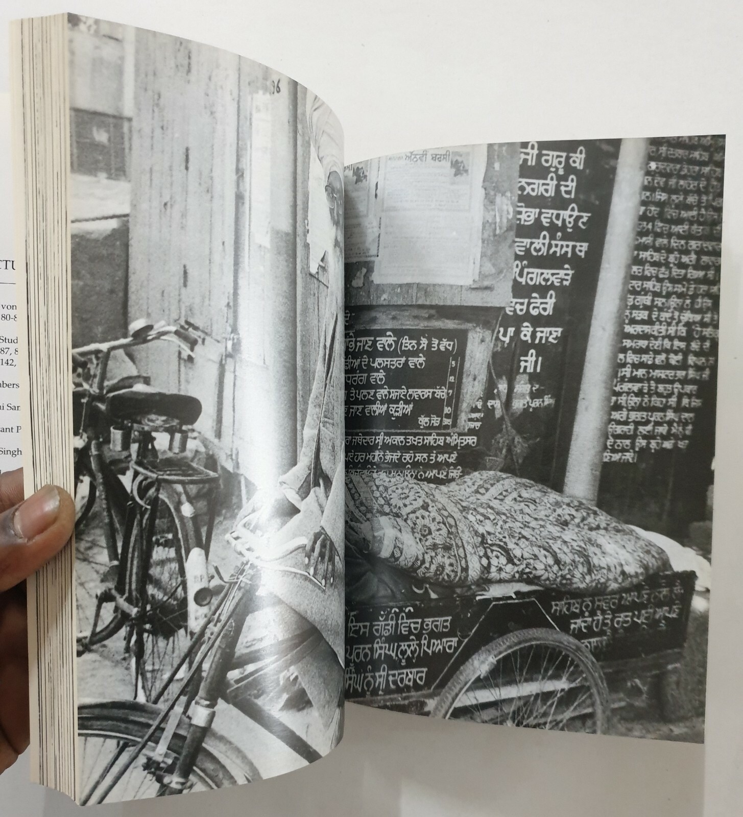 Singh, Patwant: Garland Around My Neck. Story Of Puran Singh Of Pingalwara. 2001