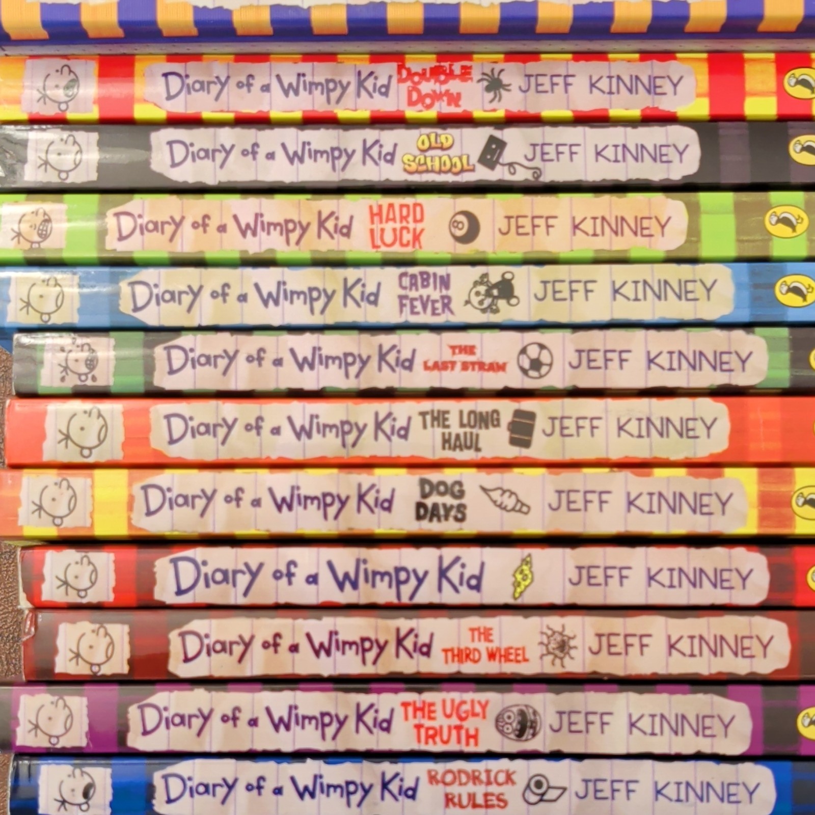 Jeff Kinney Diary of a Wimpy Kid Set of Books and Game Ages 9-12 School Fiction