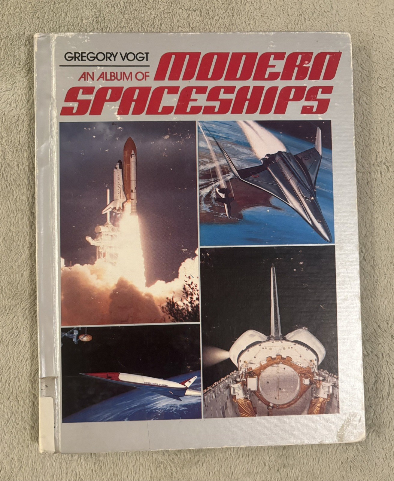 AN ALBUM OF MODERN SPACESHIPS by Gregory Vogt 1987 HC