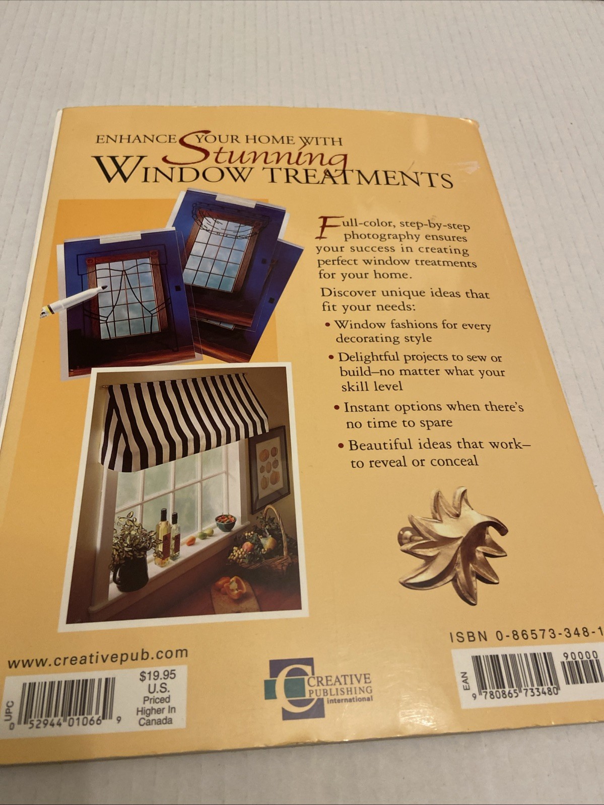 Windows with Style: Do-it-yourself window treatments – Paperback – VERY GOOD