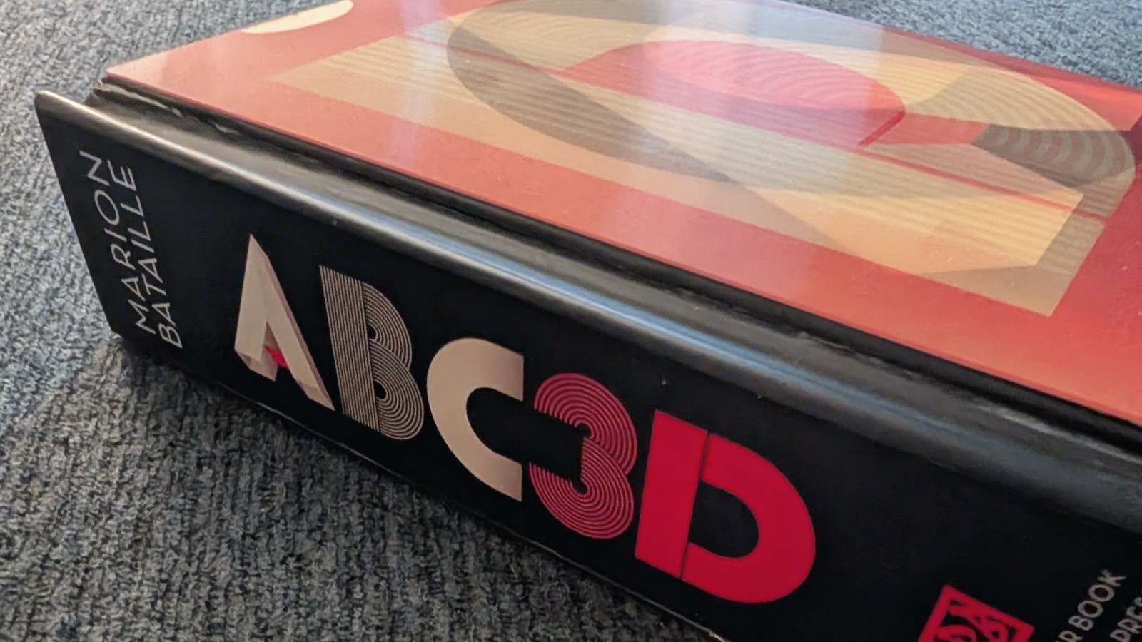 ABC3D Marion Bataille Pop-Up Book Alphabet Hardcover Roaring Brook Press VG2008