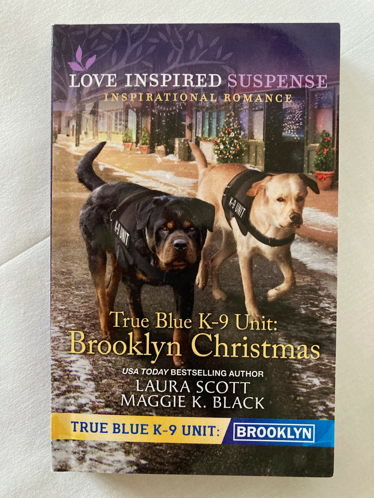 True Blue K-9 Unit: Brooklyn Christmas by Laura Scott & Maggie Black (2020, PB)