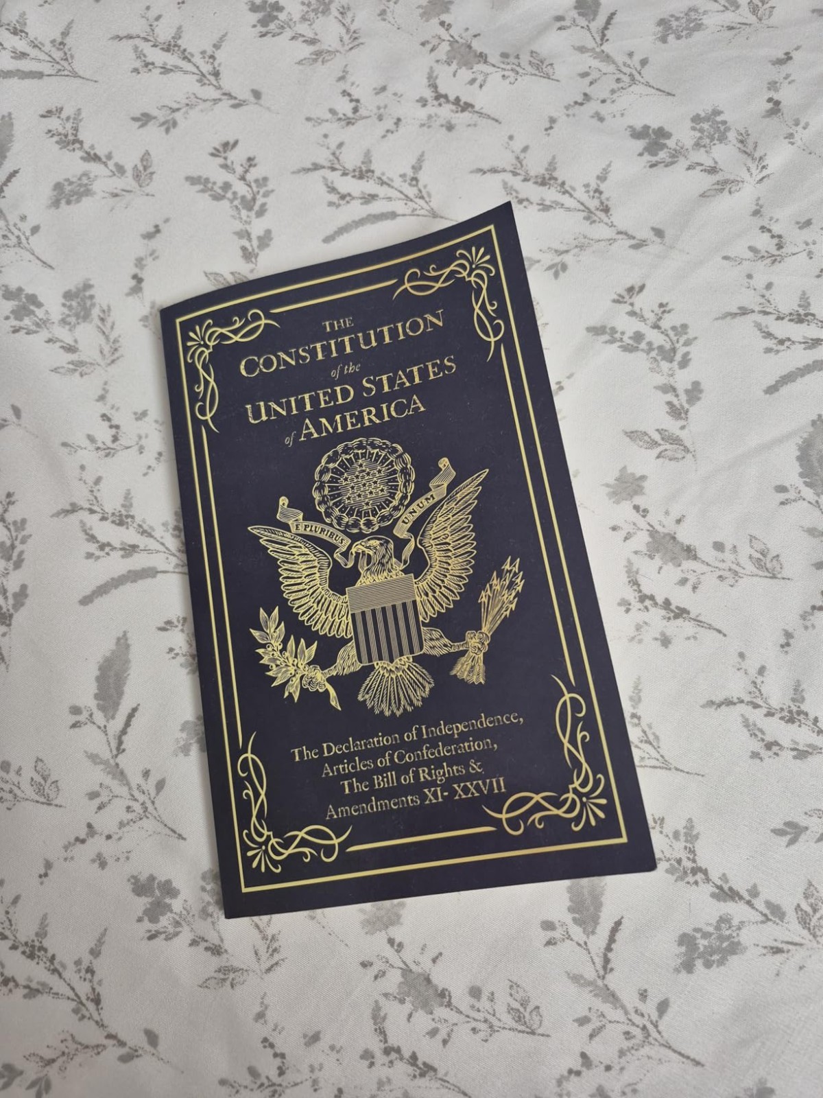 The Constitution of the USA Declaration of Independence and Bill of Rights NEW