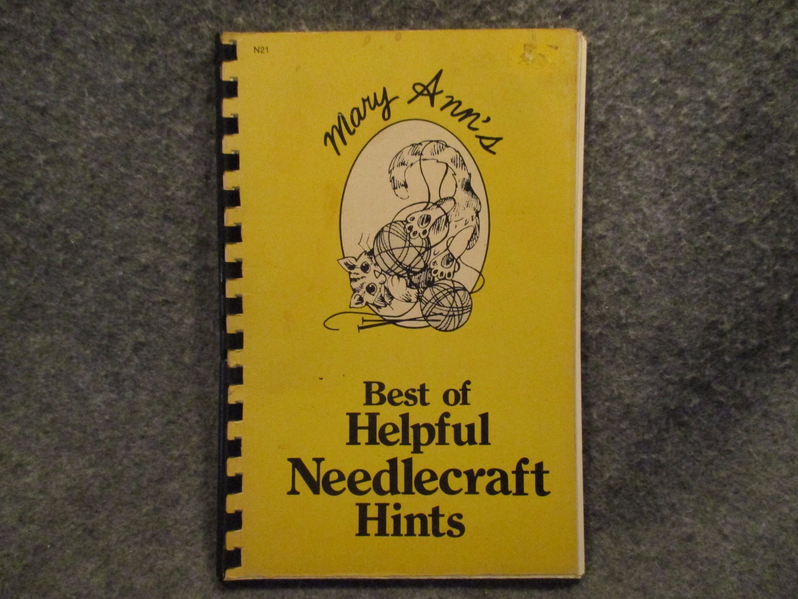 Mary Ann’s Best of Helpful Needlecraft Hints 1981 Paperback Book Craftways Corp